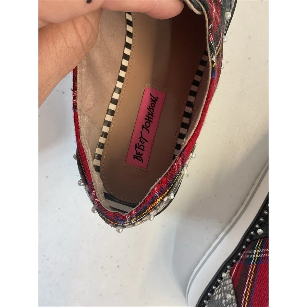 Betsey Johnson Marti Platform‎ Oxford Shoes 8M Leopard Heart Pearl Studs